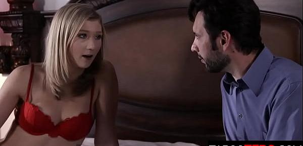 trendsThe cute blonde stepdaughter fucked by her daddy